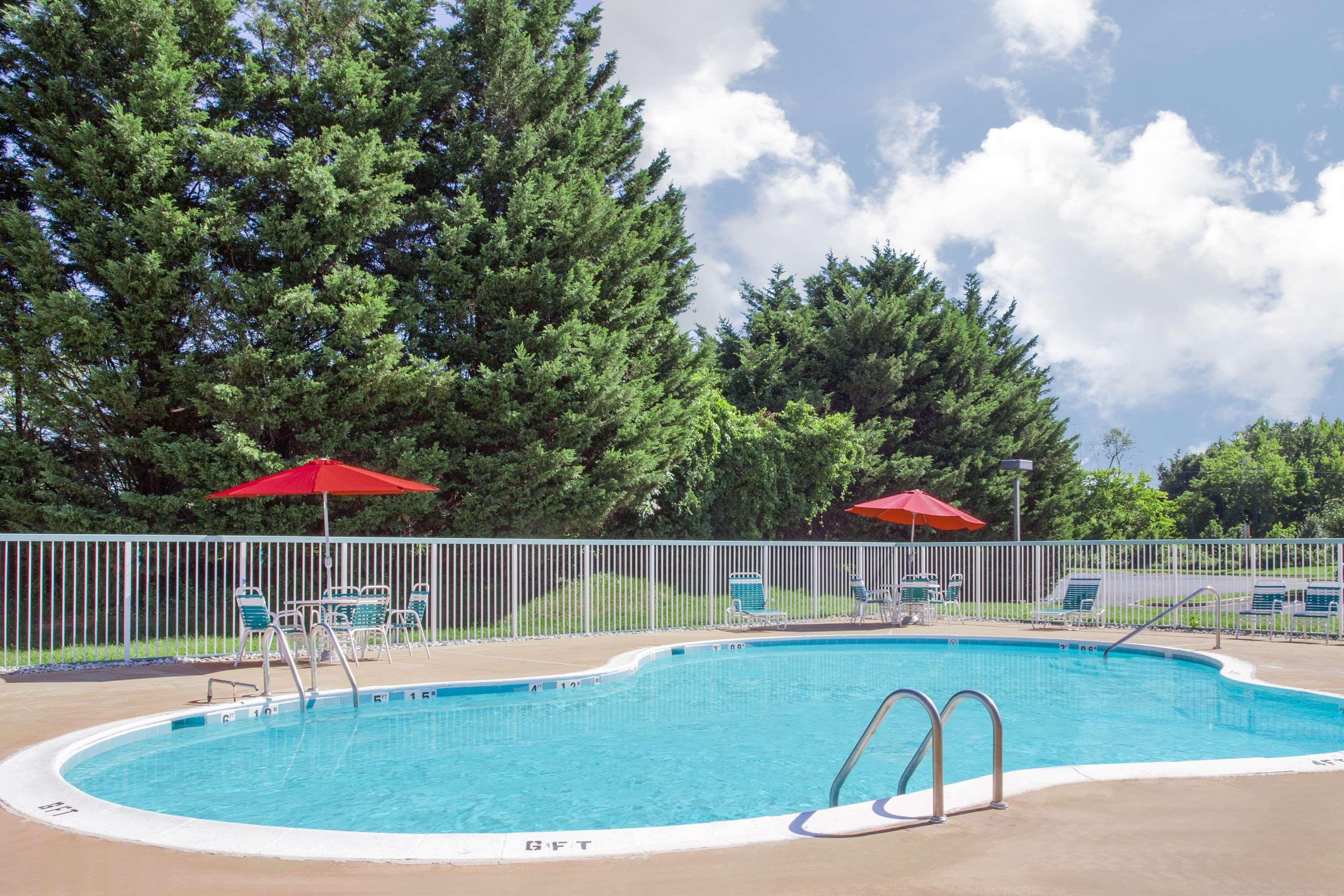 Ramada By Wyndham & Conference Center Hotel