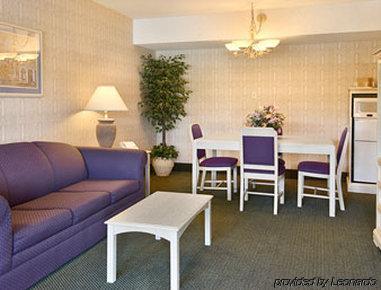 Ramada By Wyndham & Conference Center